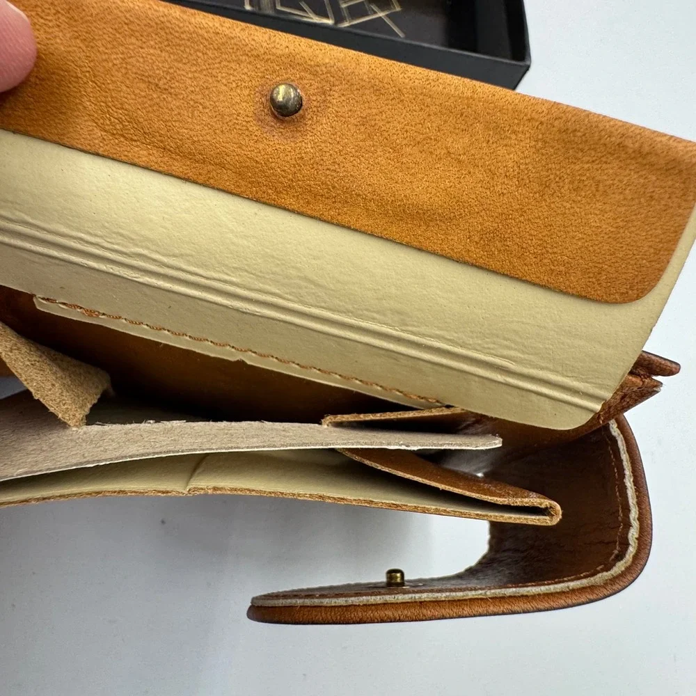 Amity Billfold Wallet‎ Brown Cowhide Leather Vintage Snap NEW